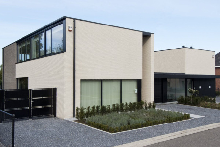 nelissen_rodruza white_1